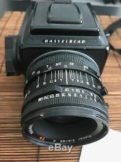 Hasselblad 500 CM + Planar CF 80mm f2.8 + Strap + Extra Back